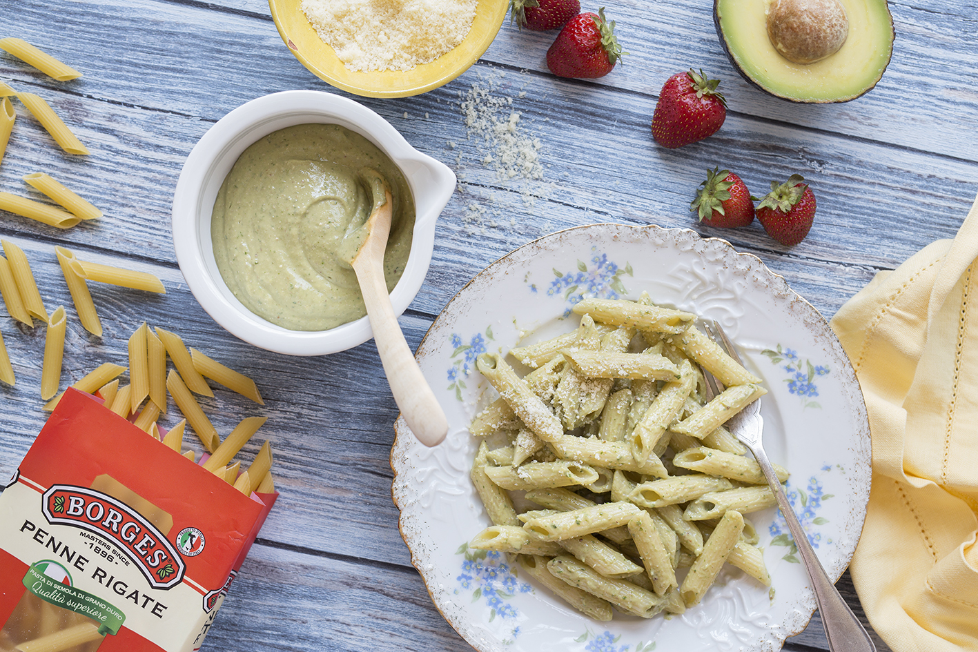 Borges - easy pasta salad with avocado pesto