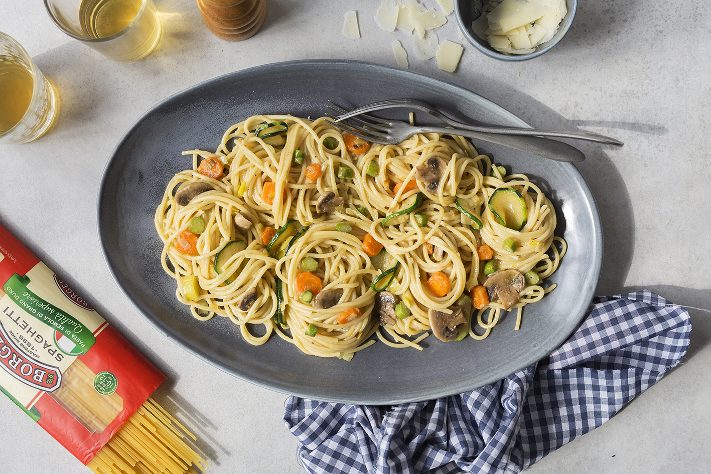 Borges - spaghetti with spring vegetable carbonara