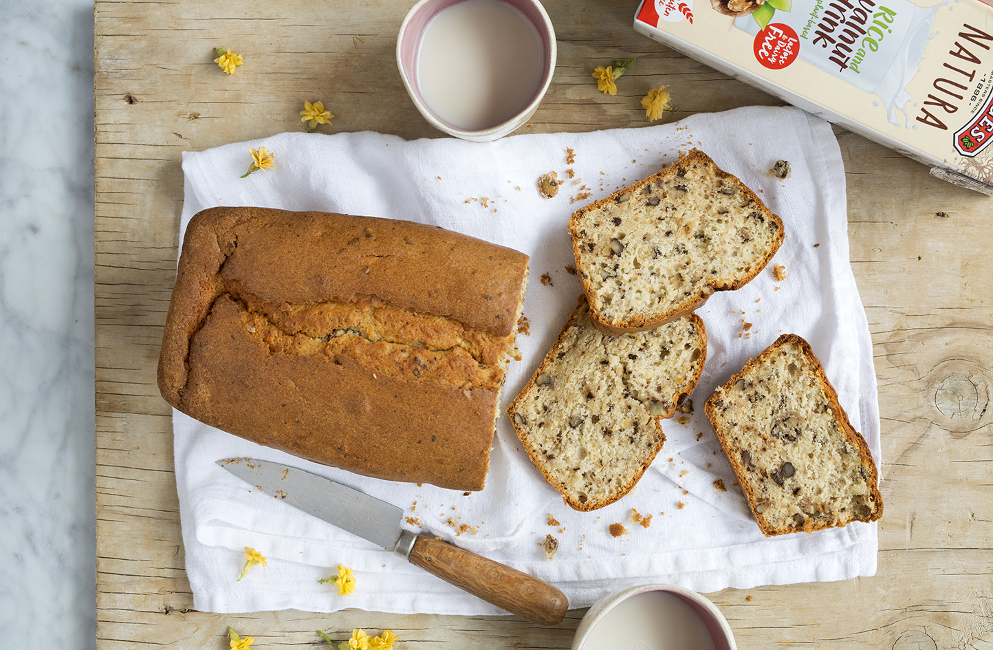Borges - Family yogurt and walnut cake